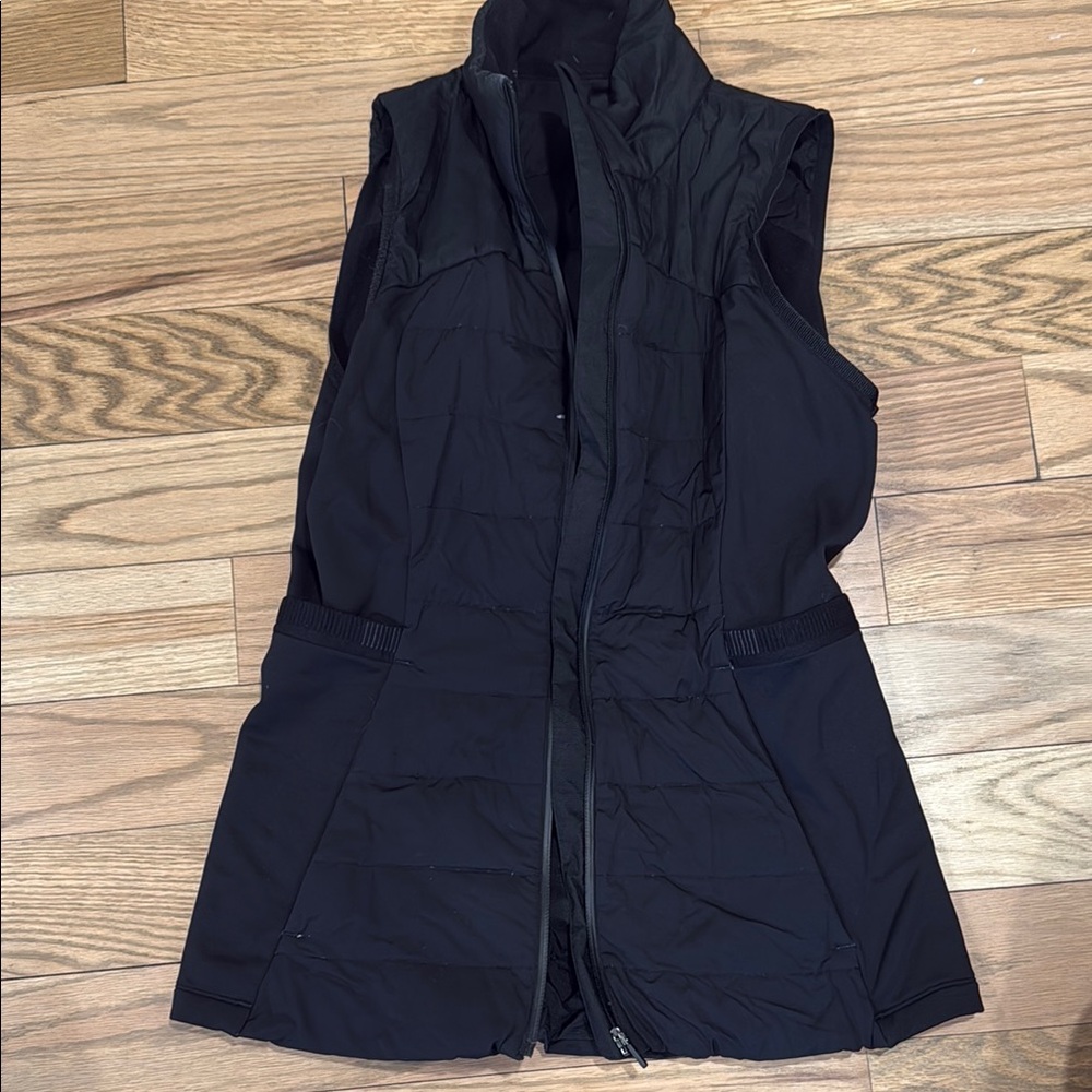 Lululemon Black Sleeveless Zip-Up Vest